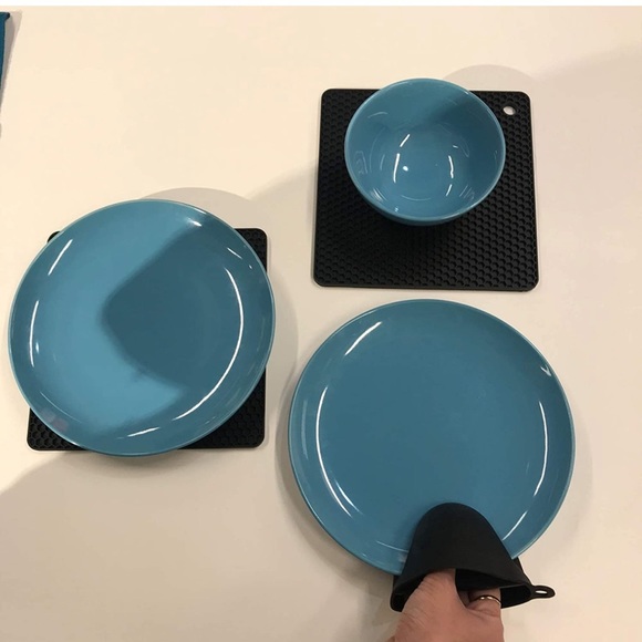 MOMOCAT 4Pack Pot Holders and Silicone Mini Oven Mitts Set Resistant Oven Gloves - Picture 5 of 8